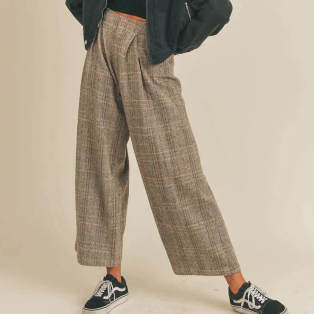 SADIE & SAGE- LEAGUE OF HER OWN HERRINGBONE WIDE PANTS